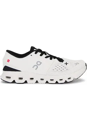 On Running SNEAKERS CLOUD X 4 in . Size 10.5, 5.5, 6.5, 7, 8, 9, 9.5.