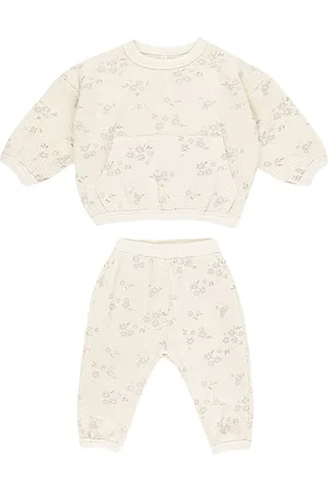 Quincy Mae SLOUCH-FIT SLOUCH in . Size 4-5yr.