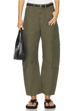 Citizens of Humanity CARGOHOSE MARCELLE in . Size 24, 25, 26, 27, 28, 29, 30, 31, 33, 34.