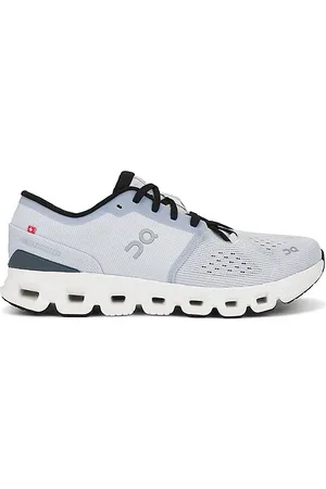 On Running SNEAKERS CLOUD X 4 in . Size 10.5, 11, 11.5, 12, 13, 7, 8, 8.5, 9, 9.5.