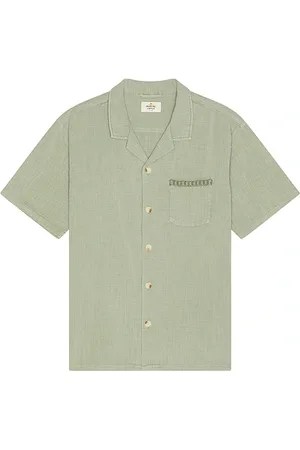 Marine Embroidered Resort Short Sleeve Shirt in . Size S, XL/1X.