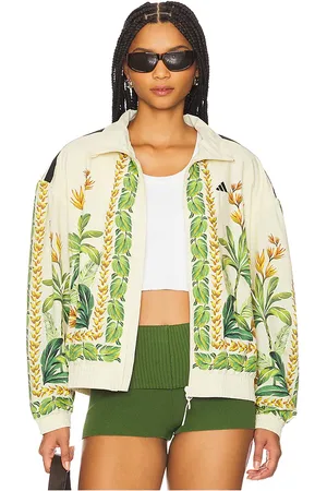 adidas JACKE in . Size M, S, XL, XS.