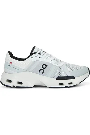 On Running SNEAKERS CLOUDPULSE in . Size 11.5, 13, 7, 7.5.