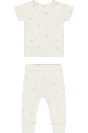 Quincy Mae Kids Pointelle Tee & Legging Set in . Size 18-24M, 2-3yr, 4-5yr.