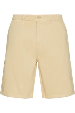 Guess CHINO-SHORTS REGULAR in . Size 30, 31, 32, 33, 34, 36.