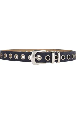 Understated Leather GÜRTEL EYELET in . Size M.