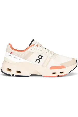 On Running SNEAKERS CLOUDPULSE in . Size 10.5, 11, 5.5, 6, 6.5, 7, 7.5, 8, 8.5, 9, 9.5.