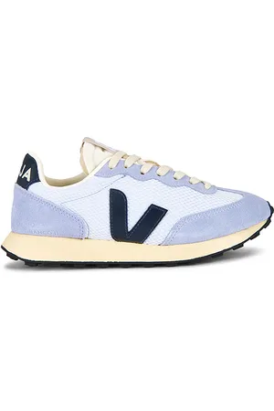 Veja SNEAKERS RIO BRANCO in . Size 37, 38, 39, 40, 41.
