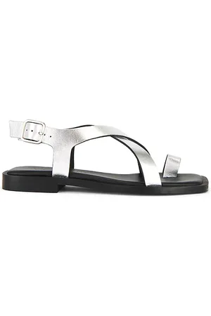 Freda Salvador SANDALE PAXTON in . Size 6, 6.5, 7, 7.5, 8, 8.5, 9, 9.5.