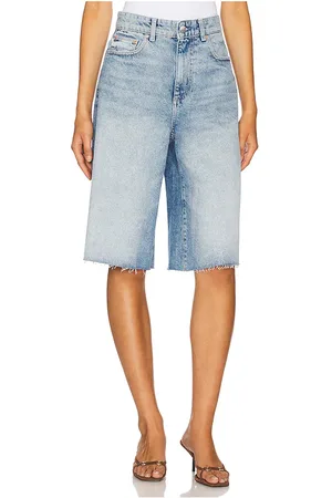 DL1961 Lucila High Rise Short in . Size 24, 26, 27, 31, 32.
