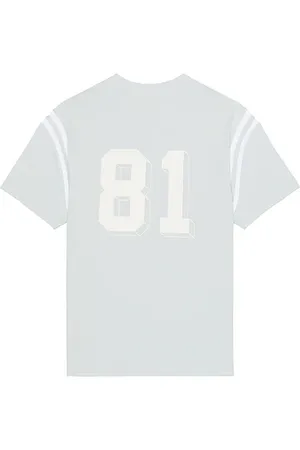 Guess SHIRT 3D 81 in . Size M, S, XL/1X, XS.