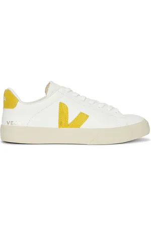 Veja SNEAKERS CLASSICS in . Size 41, 42, 43, 44, 45.