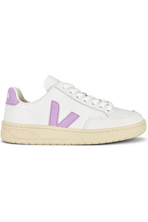 Veja SNEAKERS V-12 in . Size 37, 38, 39, 40, 41.