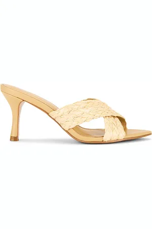 Raye SANDALE PRIYA in . Size 5.5, 6, 6.5, 7, 7.5, 8, 8.5, 9, 9.5.