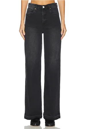BLANK NYC JEANS MIT WEITEM BEIN in . Size 30.