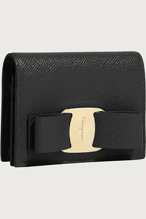 Salvatore Ferragamo Glamour und Funktionsgerechtigkeit in einem ausgeprägt femininen Mix