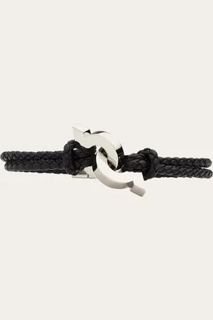 Salvatore Ferragamo Das neue Doppelarmband ist aus Kalbslederstreifen in Flechtverarbeitung gefertigt