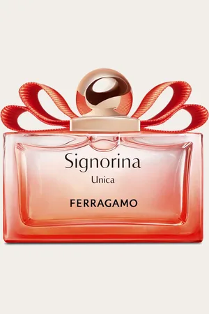 Salvatore Ferragamo Signorina Unica Eau de Parfum, zur Feier jeder Frau in ihrer Einzigartigkeit und um sie zu ermutigen, ihr Talent und ihre Persönlichkeit stets mit Eleganz und Selbstwertgefühl zum Ausdruck zu bringen