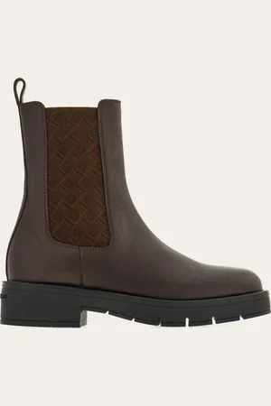 Salvatore Ferragamo Vielseitig und immer cool: die Chelsea-Boots zählen zu den Favoriten der kalten Jahreszeit