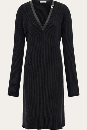 Salvatore Ferragamo Knielanges Kleid aus kostbarem Garn aus reiner Wolle in Patentmusterverarbeitung, für eine weiche Passform, die sanft am Körper liegt
