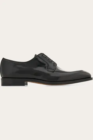 Salvatore Ferragamo Neue formelle Version des Derby-Schuhs mit Obermaterial aus glattem Kalbsleder