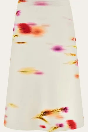 Salvatore Ferragamo Minimalistische und moderne Interpretation des klassischen Blütenmotivs: Rock aus kompakter Viskose-Mischung mit Interlock-Optik und Blossom-Print in den Farben der Saison