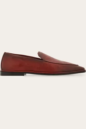 Salvatore Ferragamo Neuer destrukturierter Loafer in Mokassin-Machart mit kantiger Kappenlinie und flexibler, durch die Ballet-Modelle inspirierter Konstruktion
