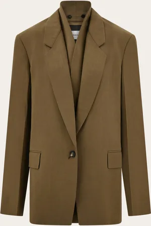 Salvatore Ferragamo Der neue einreihige Blazer kommt mit einer zeitgemäßen Minimal-Linie, mit gerade geschnittenem Rumpf und Ärmeln