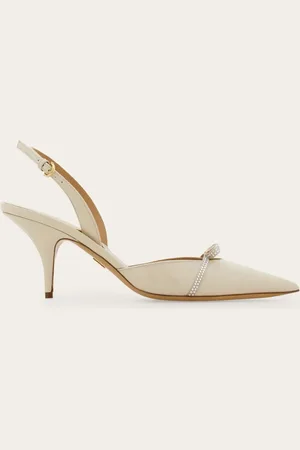 Salvatore Ferragamo Schlichte Linie und eine den Schuhen der 50er nachempfundene Femininität: Dieser neue Slingback kommt mit aktueller Gestaltung, spitz zulaufender Linie und Stilettoabsatz