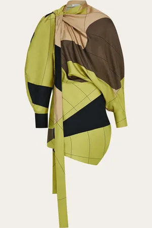 Salvatore Ferragamo Dieses Hemdblusenkleid kommt mit einer ganz neuen Form, verdecktem seitlichem Verschluss und einem Band, das auf der Schulter verknotet wird