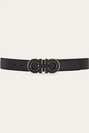 Salvatore Ferragamo Aktuelle Neuauflage des Gürtels mit gestepptem Riemen mit legerem Flair und in Wendeausführung für perfekte Vielseitigkeit