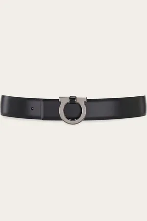 Salvatore Ferragamo Neuer Vorschlag für den zweifarbigen Wendegürtel mit essentiellem Stil