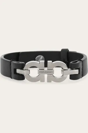 Salvatore Ferragamo Armband aus Kalbsleder, verziert mit einem Doppel-Gancini-Element in Ruthenium-Ausführung mit geometrischem Profil
