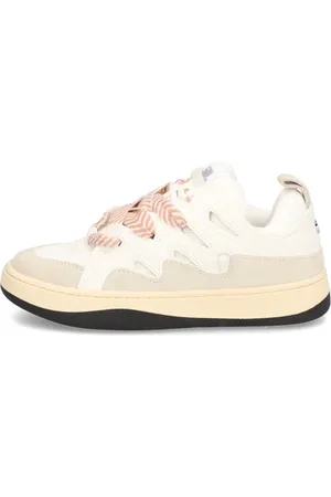 Steve Madden ROARING