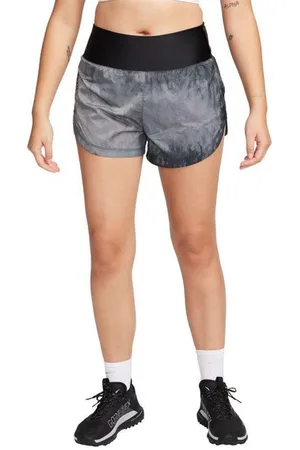 Nike Damen Trail Repel Shorts grau