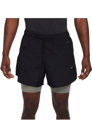 Nike Herren Stride Running Division Mid Short schwarz