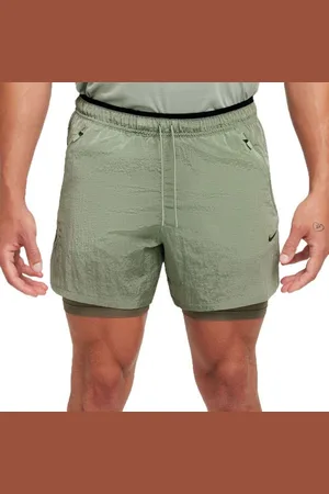 Nike Herren Stride Dri-FIT 2-in-1 Shorts grün