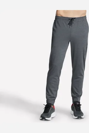 Skechers Herren Skech-Knit Ultra Go Weekend Jogger in Schwarz/Gray , Größe Klein
