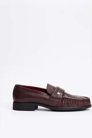 Tommy Hilfiger Loafer aus Leder mit TH-Monogramm und Falten