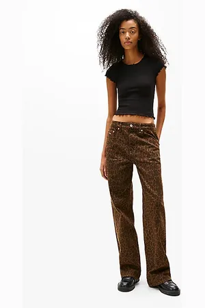 Tommy Hilfiger Relaxed Straight Leg Jeans mit mittelhohem Bund