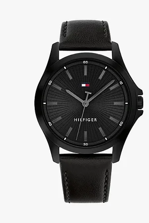 Tommy Hilfiger Schwarze Uhr mit Ionenplattierung und Lederarmband