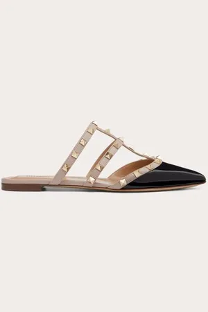 VALENTINO GARAVANI MULES ROCKSTUD AUS LACKLEDER Frau 35.5