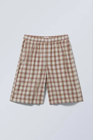 Weekday Lockere, knielange Twill-Shorts