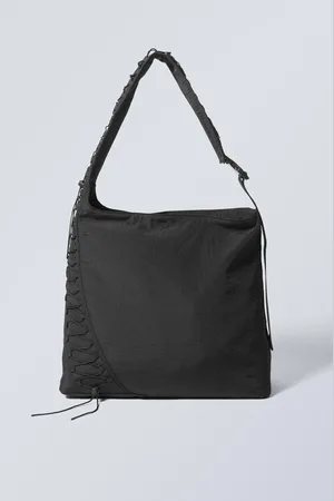 Weekday Schultertasche mit Kordelzug Dawa
