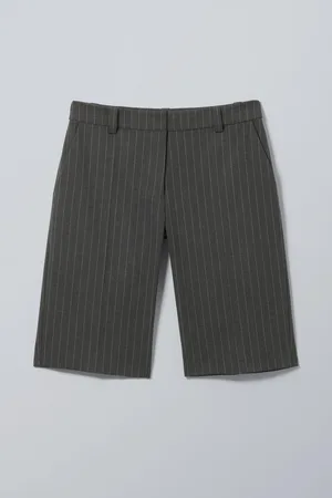 Weekday Knielange Anzugshorts