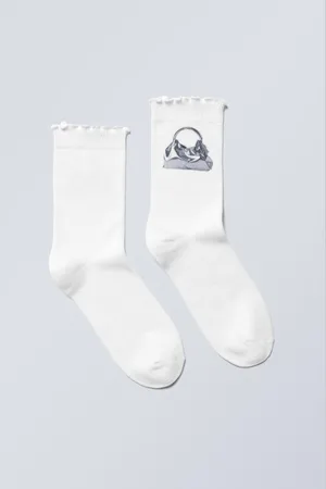 Weekday Bedruckte Socken mit Rüschen