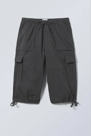 Weekday Wadenlange Cargo-Shorts