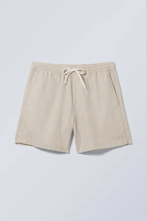 Weekday Gestreifte Shorts aus Leinenmischung
