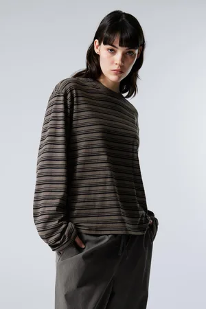 Weekday Gestreiftes Longsleeve mit Boxy Fit