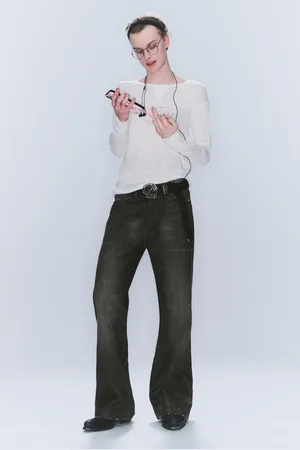 Cheap Monday Boo Bootleg - Bootcut-Jeans mit niedriger Taille